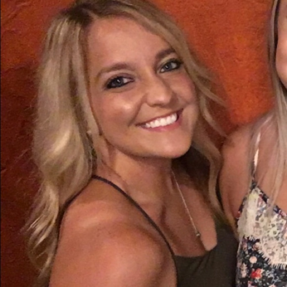 Meet your Posher, Jacquelyn